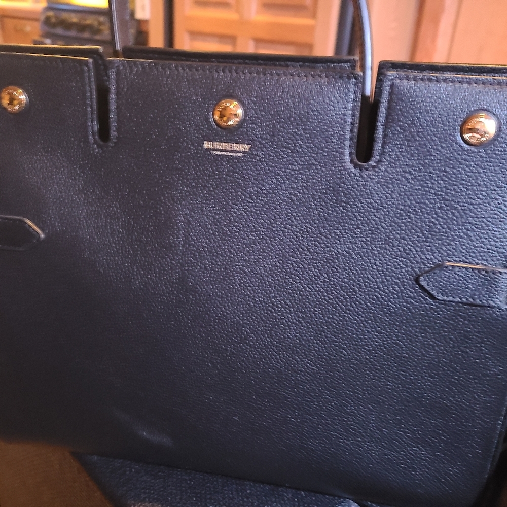 Burberry purse & wallet